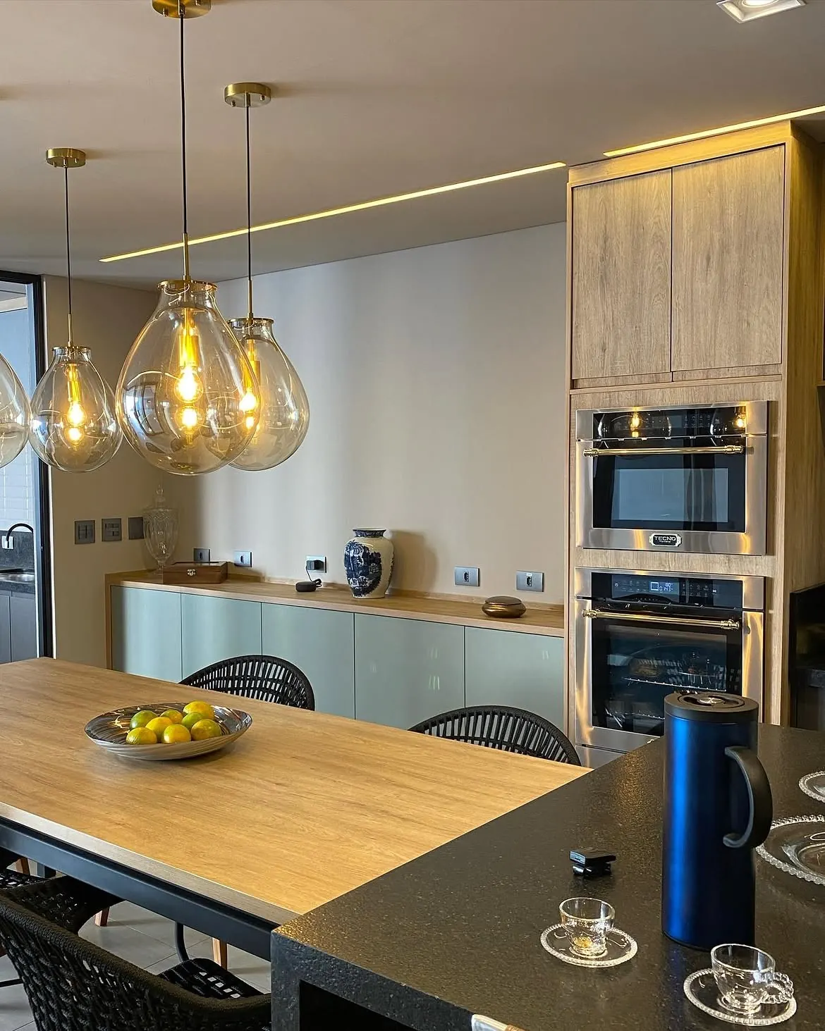 Cozinha planejada na obra Cozinha completa, projeto da RW Móveis Planejados, foto 1